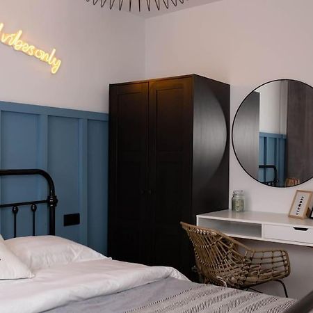 Blue Moon. Cozy Apartment Near Iulius Mall Cluj Napoca Bagian luar foto