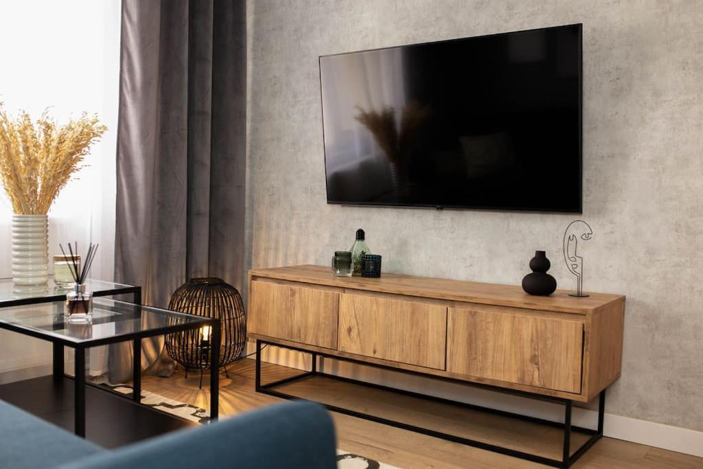 Blue Moon. Cozy Apartment Near Iulius Mall Cluj Napoca Bagian luar foto